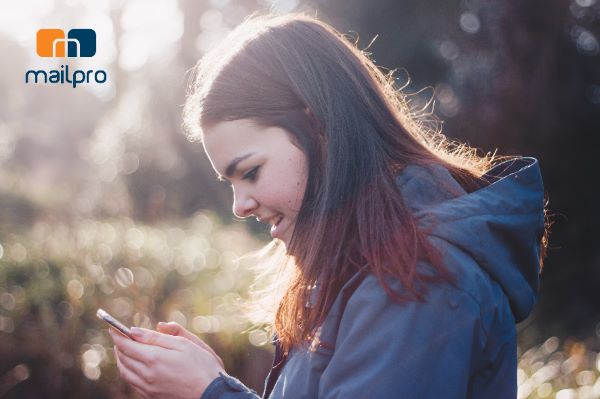 Schedule SMS in Advance: How to Plan Text Campaigns
